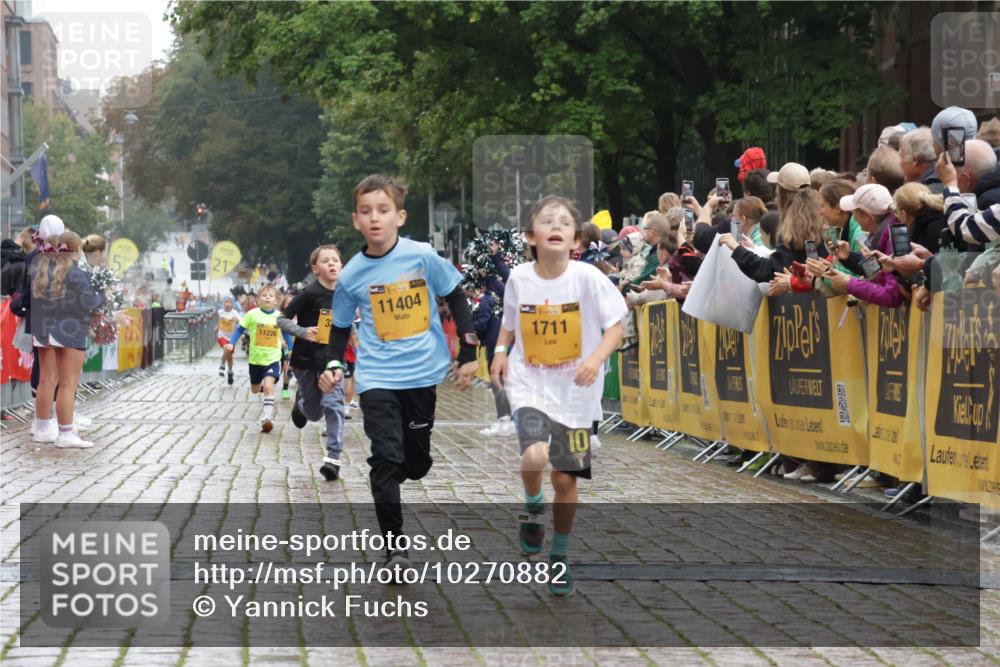 13.09.2026 - Kiel Lauf Yannick Fuchs http://msf.ph/oto/10270882 13.09.2026 08:33:28 Ziel 6073, 6484, 6698, 7959, 10988, 1711, 3220, 8602, 8654, 8840, 11404 meine-sportfotos.de