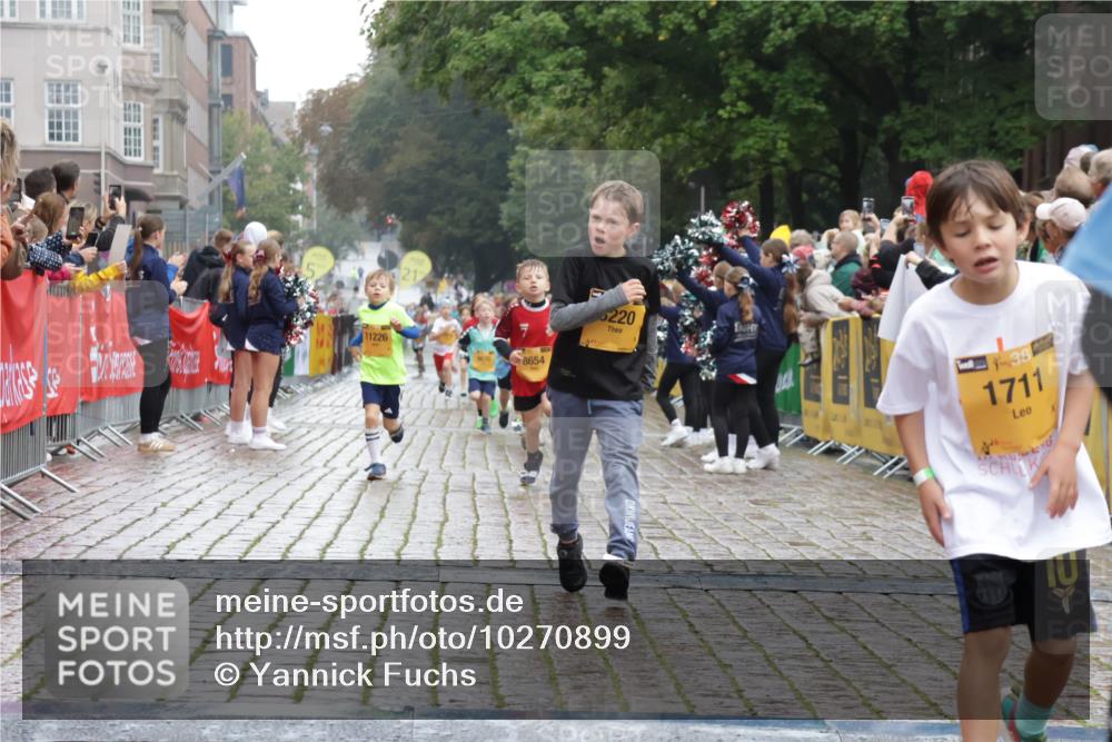 13.09.2026 - Kiel Lauf Yannick Fuchs http://msf.ph/oto/10270899 13.09.2026 08:33:31 Ziel 6073, 6484, 6698, 7959, 10988, 743, 1711, 3220, 4080, 8602, 8654, 8840, 9670, 11226, 11404 meine-sportfotos.de
