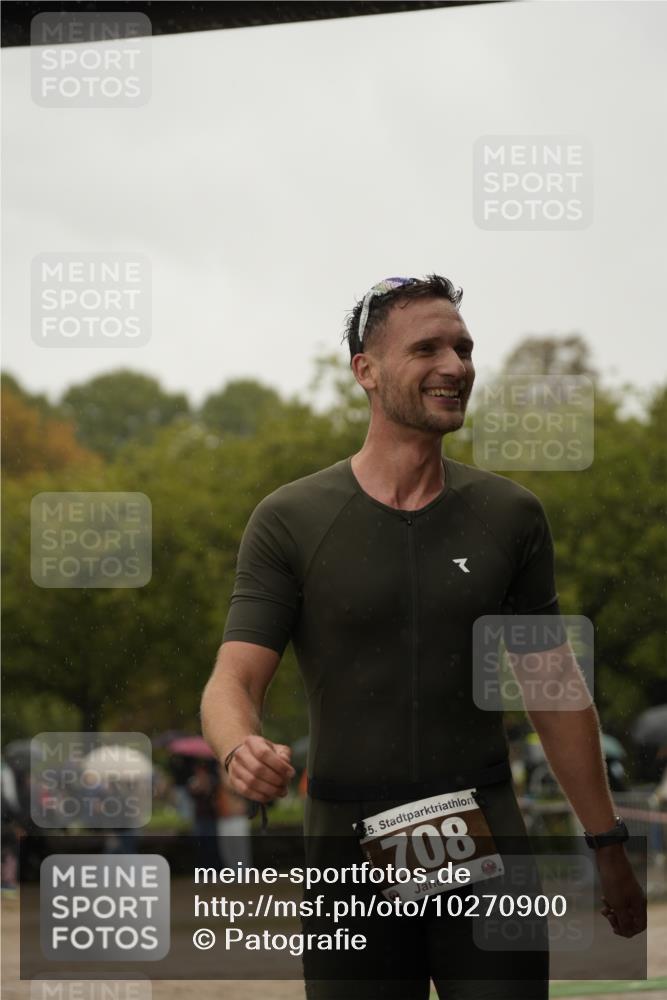 13.09.2026 - Stadtparktriathlon Patografie http://msf.ph/oto/10270900 13.09.2026 12:09:03 Ziel 657 meine-sportfotos.de