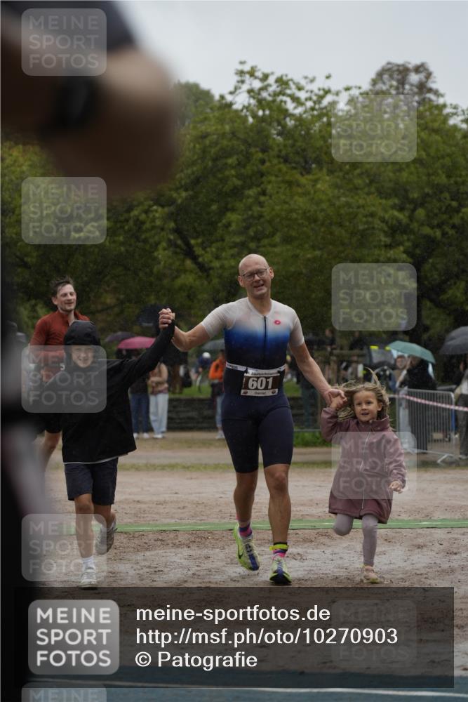 13.09.2026 - Stadtparktriathlon Patografie http://msf.ph/oto/10270903 13.09.2026 12:09:12 Ziel 593, 601, 677 meine-sportfotos.de