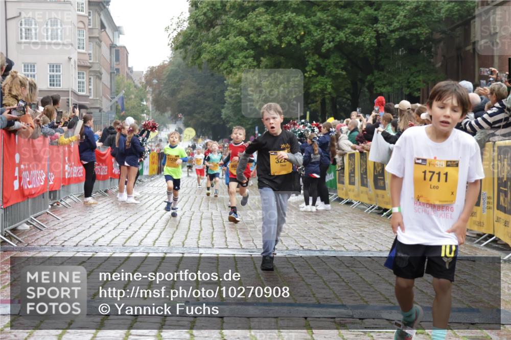13.09.2026 - Kiel Lauf Yannick Fuchs http://msf.ph/oto/10270908 13.09.2026 08:33:32 Ziel 6073, 6484, 6698, 7959, 10988, 743, 1711, 3220, 4080, 8602, 8654, 8840, 9418, 9670, 11226, 11404 meine-sportfotos.de