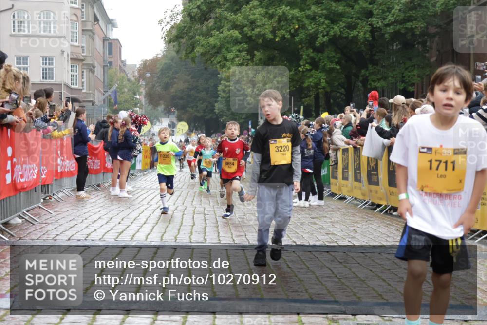 13.09.2026 - Kiel Lauf Yannick Fuchs http://msf.ph/oto/10270912 13.09.2026 08:33:32 Ziel 6073, 6484, 6698, 7959, 10988, 743, 1711, 3220, 4080, 8602, 8654, 8840, 9418, 9670, 11226, 11404 meine-sportfotos.de