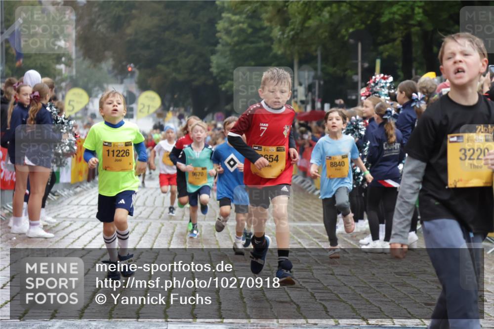13.09.2026 - Kiel Lauf Yannick Fuchs http://msf.ph/oto/10270918 13.09.2026 08:33:33 Ziel 6073, 6484, 6698, 7959, 10988, 743, 1711, 2477, 3220, 4080, 8602, 8654, 8840, 9418, 9670, 11226, 11404 meine-sportfotos.de
