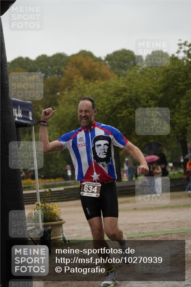13.09.2026 - Stadtparktriathlon Patografie http://msf.ph/oto/10270939 13.09.2026 12:10:25 Ziel 634 meine-sportfotos.de