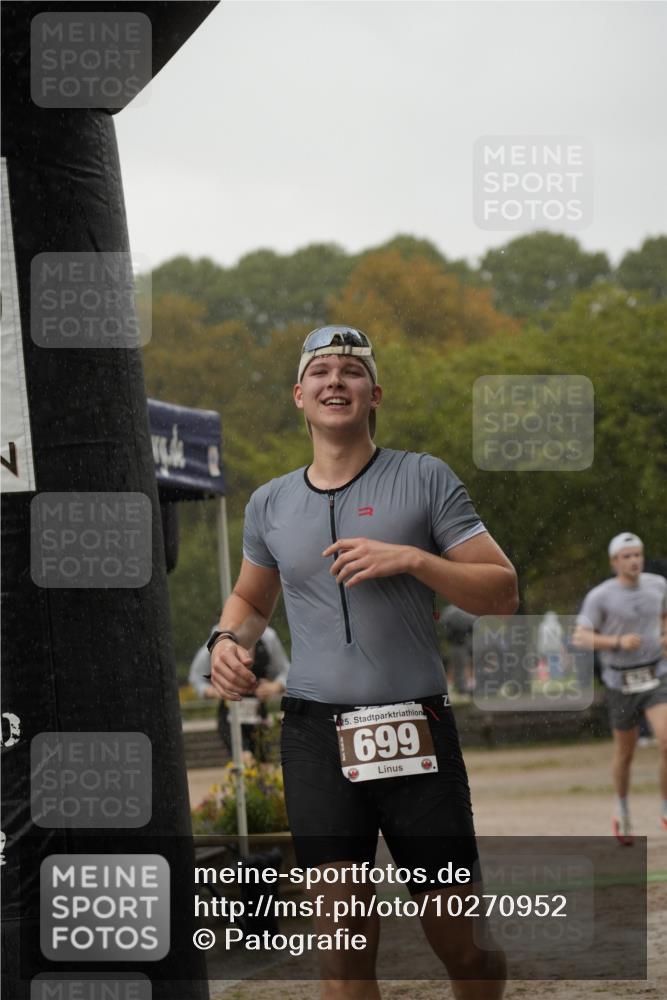 13.09.2026 - Stadtparktriathlon Patografie http://msf.ph/oto/10270952 13.09.2026 12:11:19 Ziel 606, 629, 699 meine-sportfotos.de