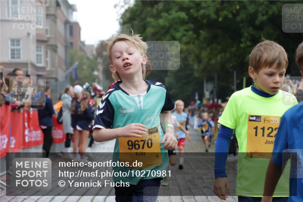 13.09.2026 - Kiel Lauf Yannick Fuchs http://msf.ph/oto/10270981 13.09.2026 08:33:39 Ziel 1711, 3220, 6073, 6484, 6698, 7959, 11404, 6073, 6484, 10988, 743, 2477, 4080, 6351, 8602, 8654, 8840, 9418, 9670, 11008, 11226, 11664 meine-sportfotos.de