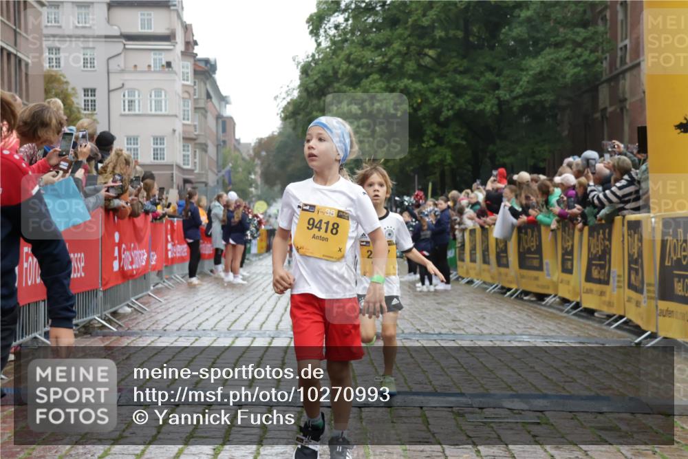 13.09.2026 - Kiel Lauf Yannick Fuchs http://msf.ph/oto/10270993 13.09.2026 08:33:42 Ziel 1711, 3220, 6698, 7959, 8654, 11404, 6073, 6484, 6698, 10988, 743, 1058, 1295, 2477, 4080, 6351, 7041, 8602, 8840, 9418, 9670, 10172, 11008, 11226, 11664 meine-sportfotos.de