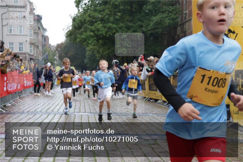 13.09.2026 - Kiel Lauf Yannick Fuchs http://msf.ph/oto/10271005 13.09.2026 08:33:46 Ziel 743, 1711, 3220, 4080, 8602, 8654, 8840, 9670, 11226, 11404, 6073, 6484, 6698, 7959, 10988, 1058, 1295, 1924, 2477, 2851, 4146, 4839, 6351, 7041, 7567, 8179, 9418, 10172, 11008, 11664 meine-sportfotos.de