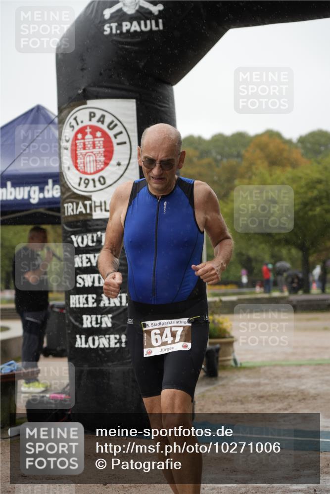 13.09.2026 - Stadtparktriathlon Patografie http://msf.ph/oto/10271006 13.09.2026 12:12:25 Ziel 647 meine-sportfotos.de