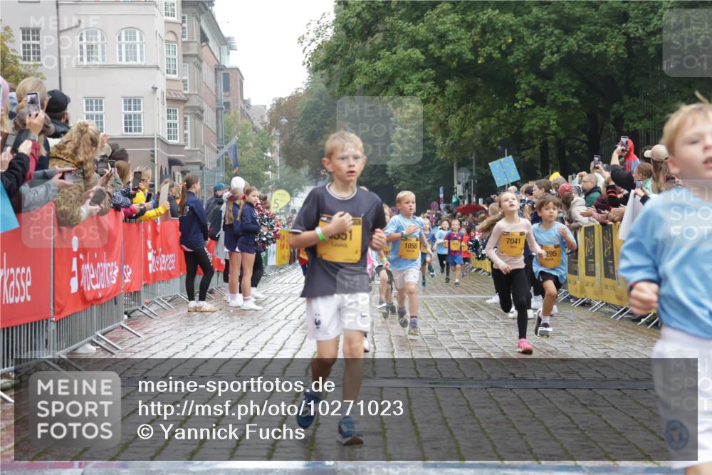 13.09.2026 - Kiel Lauf Yannick Fuchs http://msf.ph/oto/10271023 13.09.2026 08:33:47 Ziel 743, 1711, 3220, 4080, 8602, 8654, 8840, 9418, 9670, 11226, 11404, 6073, 6484, 6698, 7959, 10988, 1058, 1295, 1924, 2140, 2477, 2851, 4146, 4839, 5324, 6351, 6453, 7041, 7567, 8179, 8478, 10172, 11008, 11664 meine-sportfotos.de