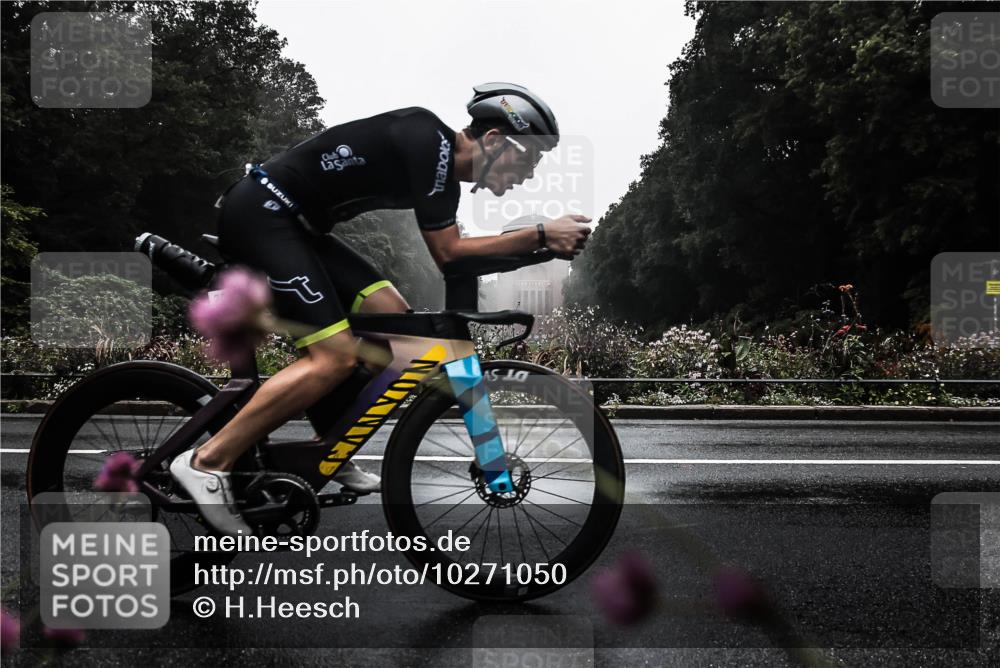 13.09.2026 - Stadtparktriathlon H.Heesch http://msf.ph/oto/10271050 13.09.2026 08:48:39 Radfahren 10, 25, 49, 61 meine-sportfotos.de