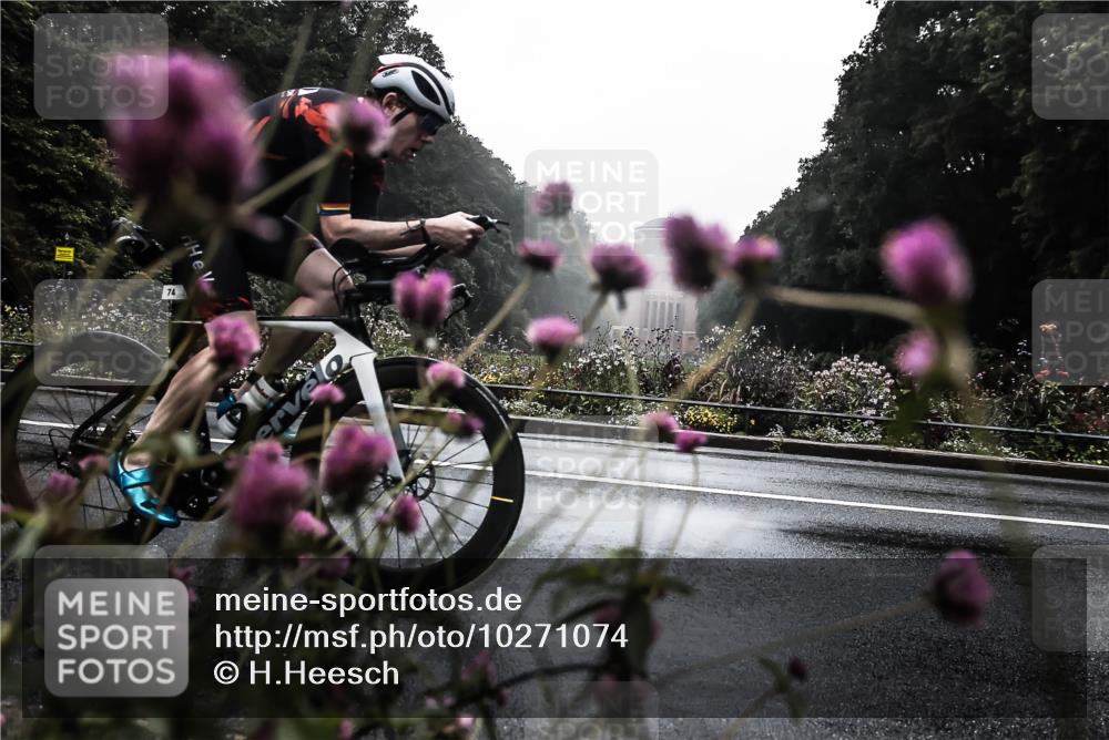 13.09.2026 - Stadtparktriathlon H.Heesch http://msf.ph/oto/10271074 13.09.2026 08:49:25 Radfahren 47, 60, 74 meine-sportfotos.de