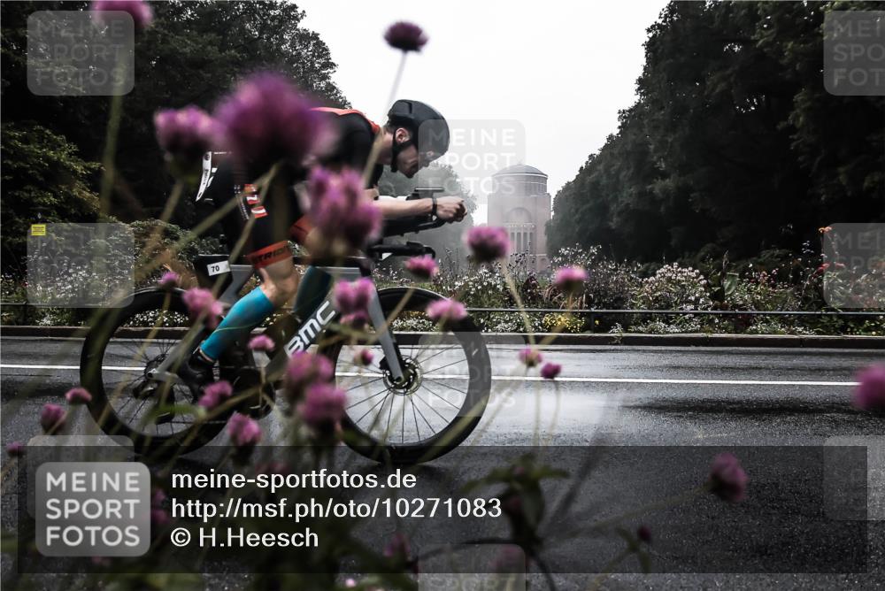 13.09.2026 - Stadtparktriathlon H.Heesch http://msf.ph/oto/10271083 13.09.2026 08:49:32 Radfahren 21, 54, 56, 57, 70 meine-sportfotos.de