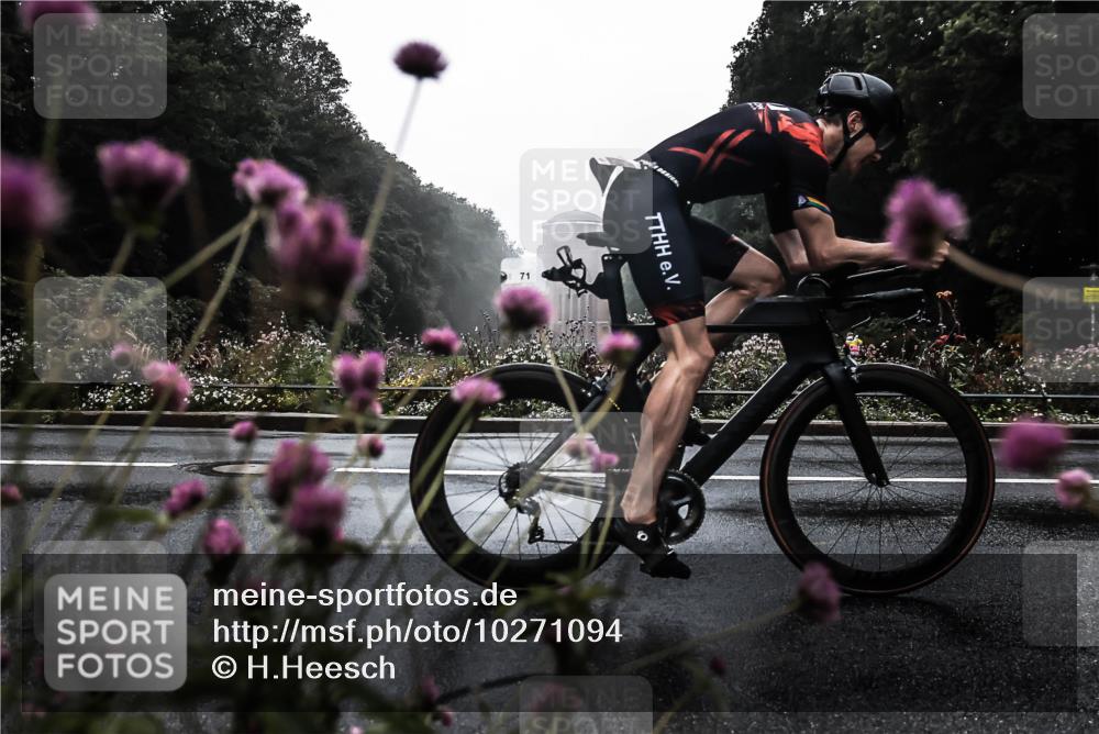 13.09.2026 - Stadtparktriathlon H.Heesch http://msf.ph/oto/10271094 13.09.2026 08:49:37 Radfahren 21, 54, 56, 57, 71 meine-sportfotos.de