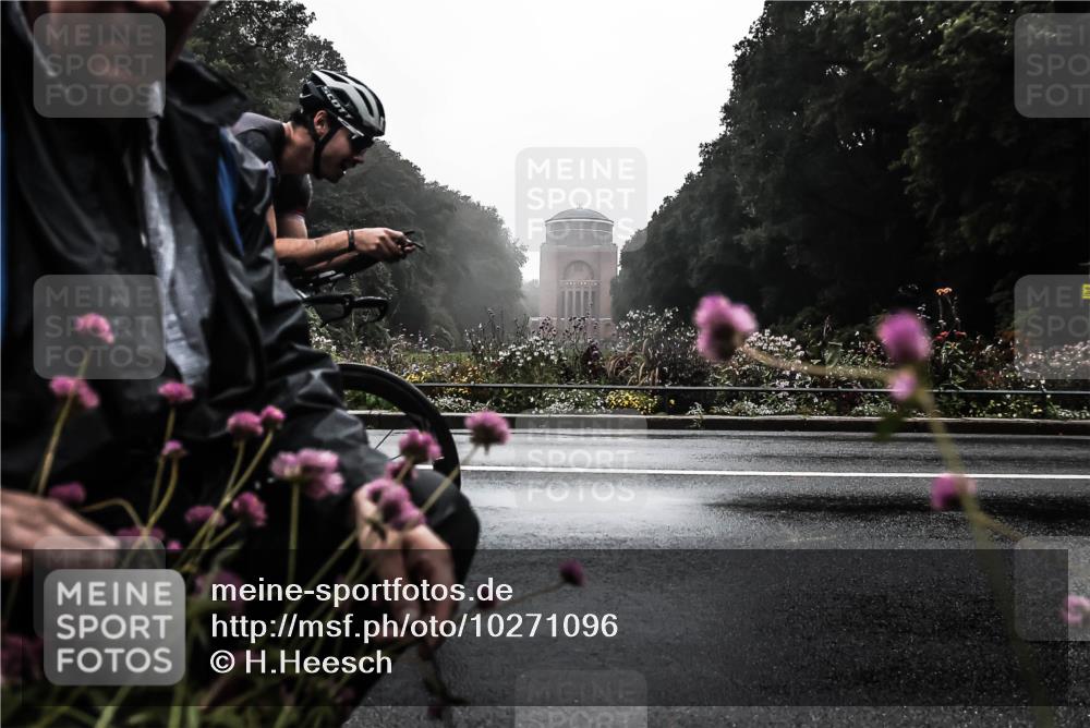 13.09.2026 - Stadtparktriathlon H.Heesch http://msf.ph/oto/10271096 13.09.2026 08:49:54 Radfahren 29, 42, 62 meine-sportfotos.de