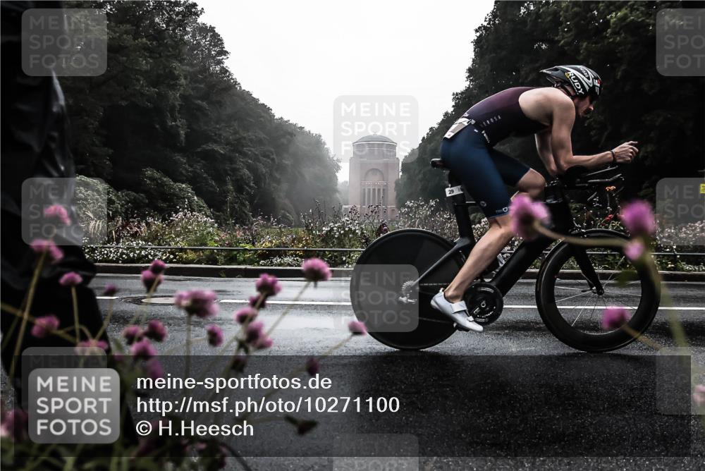 13.09.2026 - Stadtparktriathlon H.Heesch http://msf.ph/oto/10271100 13.09.2026 08:49:56 Radfahren 29, 42, 62, 67 meine-sportfotos.de