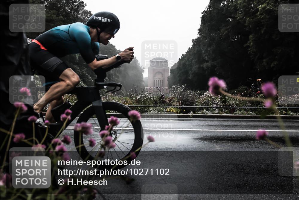 13.09.2026 - Stadtparktriathlon H.Heesch http://msf.ph/oto/10271102 13.09.2026 08:49:56 Radfahren 29, 42, 62, 67 meine-sportfotos.de
