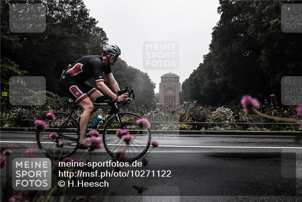 13.09.2026 - Stadtparktriathlon H.Heesch http://msf.ph/oto/10271122 13.09.2026 08:50:55 Radfahren 4, 11, 59 meine-sportfotos.de