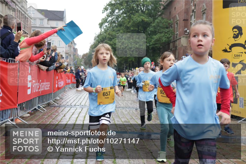 13.09.2026 - Kiel Lauf Yannick Fuchs http://msf.ph/oto/10271147 13.09.2026 08:34:03 Ziel 1058, 1295, 1924, 2140, 2477, 2851, 4146, 4839, 5324, 6351, 6453, 7041, 7567, 8179, 8478, 10172, 11008, 11664, 743, 1711, 2477, 3220, 4080, 6073, 6484, 6698, 7959, 8602, 8654, 8840, 9418, 9670, 11226, 11404, 657, 720, 1103, 2740, 2769, 4016, 4417, 4796, 5099, 7135, 8226, 8333, 9211, 9945, 10121, 10158, 10446, 10713, 10815, 11365, 11572, 12100, 12236, 12525, 6073, 6484, 10988 meine-sportfotos.de