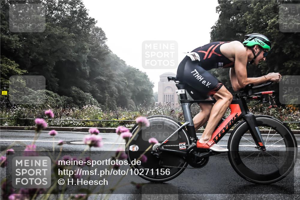 13.09.2026 - Stadtparktriathlon H.Heesch http://msf.ph/oto/10271156 13.09.2026 08:52:53 Radfahren 5, 9, 35 meine-sportfotos.de