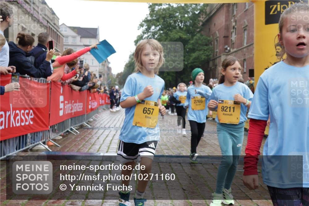 13.09.2026 - Kiel Lauf Yannick Fuchs http://msf.ph/oto/10271160 13.09.2026 08:34:03 Ziel 1058, 1295, 1924, 2140, 2477, 2851, 4146, 4839, 5324, 6351, 6453, 7041, 7567, 8179, 8478, 10172, 11008, 11664, 743, 1711, 2477, 3220, 4080, 6073, 6484, 6698, 7959, 8602, 8654, 8840, 9418, 9670, 11226, 11404, 657, 720, 1103, 2740, 2769, 4016, 4417, 4796, 5099, 7135, 8226, 8333, 9211, 9945, 10121, 10158, 10446, 10713, 10815, 11365, 11572, 12100, 12236, 12525, 6073, 6484, 10988 meine-sportfotos.de