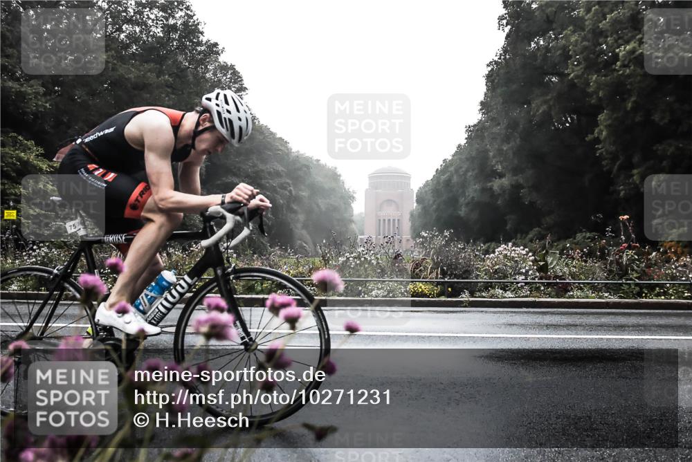13.09.2026 - Stadtparktriathlon H.Heesch http://msf.ph/oto/10271231 13.09.2026 08:54:47 Radfahren 25, 75 meine-sportfotos.de