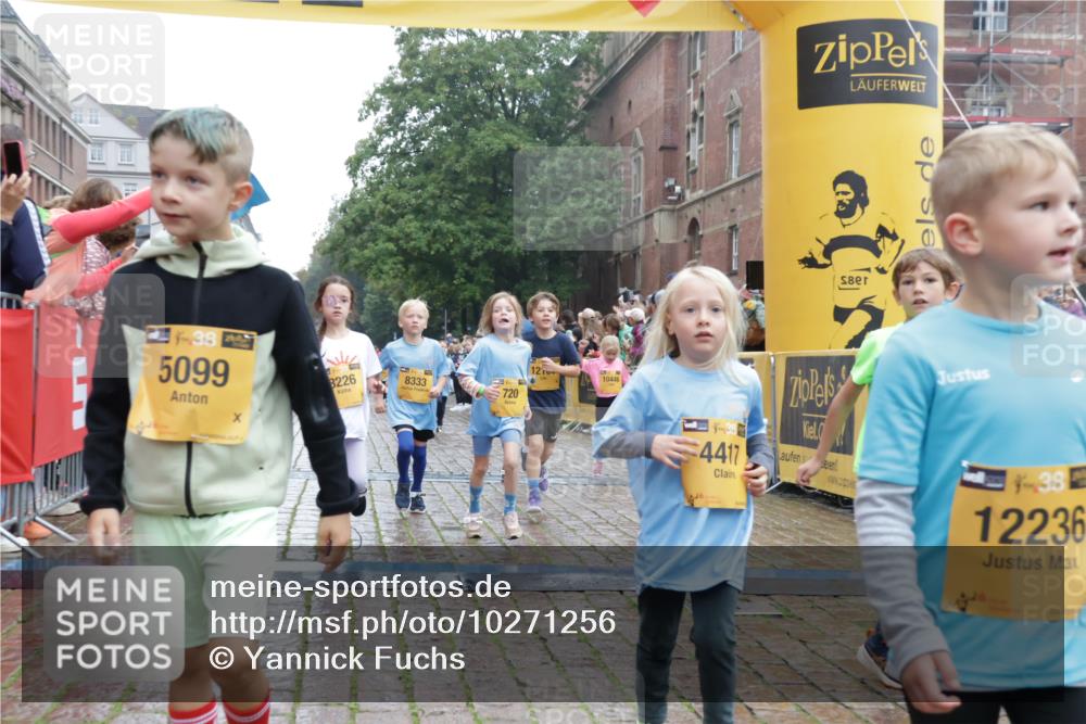 13.09.2026 - Kiel Lauf Yannick Fuchs http://msf.ph/oto/10271256 13.09.2026 08:34:09 Ziel 657, 1058, 1103, 1295, 1924, 2140, 2769, 2851, 4146, 4796, 4839, 5324, 6453, 7041, 7567, 8179, 8478, 9211, 9945, 10121, 10172, 11365, 11572, 743, 1711, 2477, 3220, 4080, 6351, 8602, 8654, 8840, 9418, 9670, 11008, 11226, 11404, 11664, 126, 138, 720, 2740, 3023, 3118, 3277, 4016, 4417, 4584, 5099, 7042, 7135, 8226, 8333, 8930, 9047, 10158, 10446, 10713, 10815, 12100, 12236, 12525, 6073, 6484, 6698, 7959 meine-sportfotos.de