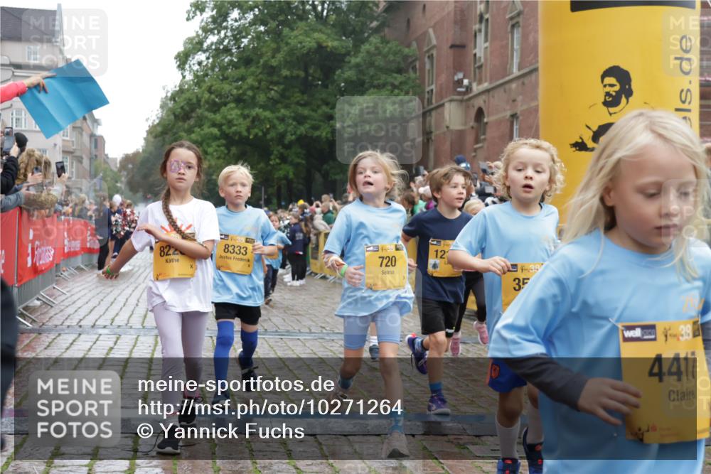 13.09.2026 - Kiel Lauf Yannick Fuchs http://msf.ph/oto/10271264 13.09.2026 08:34:09 Ziel 657, 1058, 1103, 1295, 1924, 2140, 2769, 2851, 4146, 4796, 4839, 5324, 6453, 7041, 7567, 8179, 8478, 9211, 9945, 10121, 10172, 11365, 11572, 743, 1711, 2477, 3220, 4080, 6351, 8602, 8654, 8840, 9418, 9670, 11008, 11226, 11404, 11664, 126, 138, 720, 2740, 3023, 3118, 3277, 4016, 4417, 4584, 5099, 7042, 7135, 8226, 8333, 8930, 9047, 10158, 10446, 10713, 10815, 12100, 12236, 12525, 6073, 6484, 6698, 7959 meine-sportfotos.de