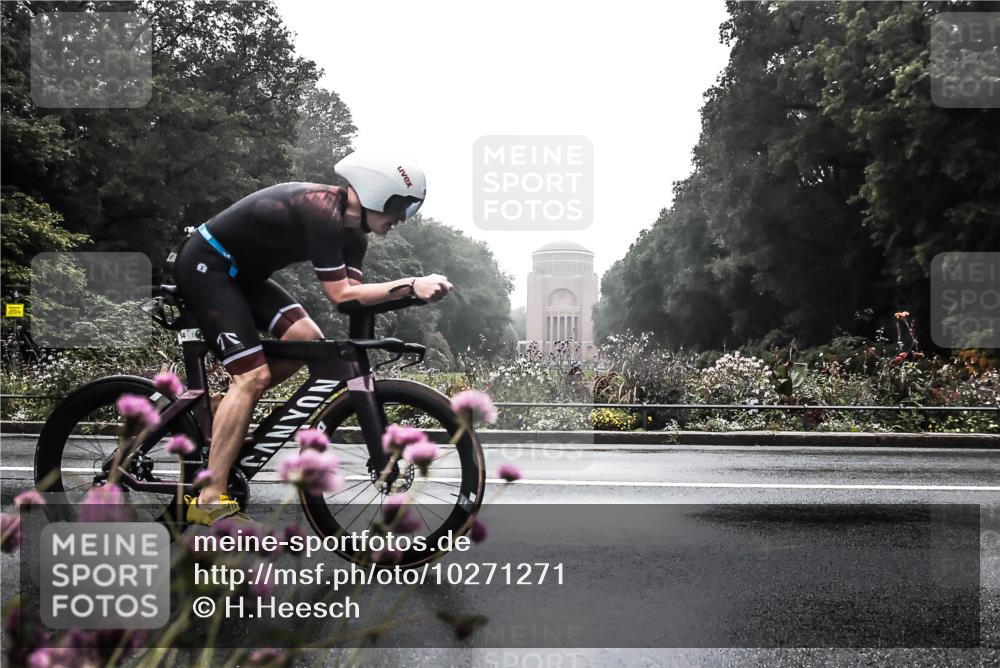 13.09.2026 - Stadtparktriathlon H.Heesch http://msf.ph/oto/10271271 13.09.2026 08:56:09 Radfahren 54, 57, 60, 93 meine-sportfotos.de