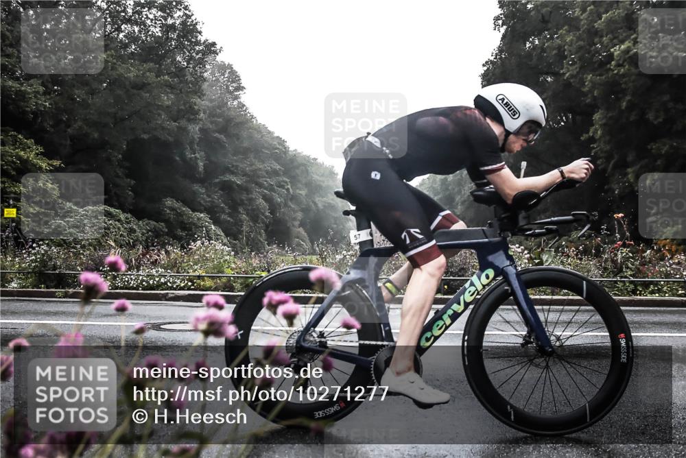 13.09.2026 - Stadtparktriathlon H.Heesch http://msf.ph/oto/10271277 13.09.2026 08:56:12 Radfahren 54, 57, 60, 93 meine-sportfotos.de
