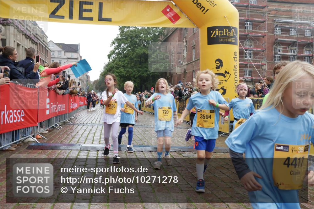 13.09.2026 - Kiel Lauf Yannick Fuchs http://msf.ph/oto/10271278 13.09.2026 08:34:10 Ziel 657, 1058, 1103, 1295, 1924, 2140, 2769, 2851, 4146, 4796, 4839, 5324, 6453, 7041, 7135, 7567, 8179, 8478, 9211, 9945, 10121, 10172, 10713, 11365, 11572, 12236, 743, 1711, 2477, 3220, 4080, 6351, 8602, 8654, 8840, 9418, 9670, 11008, 11226, 11404, 11664, 126, 138, 720, 1623, 2740, 3023, 3118, 3277, 3380, 4016, 4417, 4584, 5099, 6111, 7042, 8226, 8333, 8930, 9047, 10158, 10446, 10815, 12100, 12525, 6073, 6484, 6698, 7959 meine-sportfotos.de