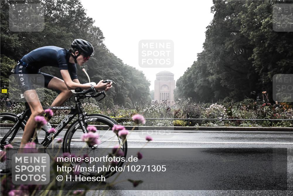 13.09.2026 - Stadtparktriathlon H.Heesch http://msf.ph/oto/10271305 13.09.2026 08:57:25 Radfahren 3, 21, 45, 67, 127 meine-sportfotos.de