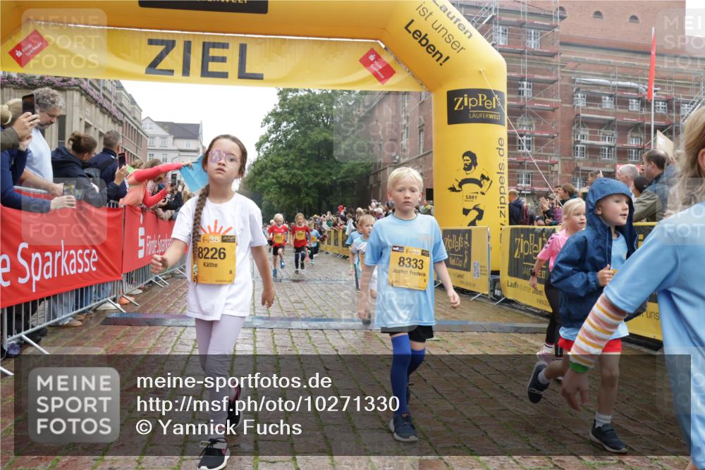 13.09.2026 - Kiel Lauf Yannick Fuchs http://msf.ph/oto/10271330 13.09.2026 08:34:12 Ziel 657, 1058, 1103, 1924, 2140, 2769, 2851, 4146, 4796, 4839, 5324, 6453, 7135, 7567, 8179, 8478, 9211, 9945, 10121, 10713, 10815, 11365, 11572, 12236, 743, 1058, 1295, 1711, 2477, 3220, 4080, 6351, 7041, 8602, 8654, 8840, 9418, 9670, 10172, 11008, 11226, 11404, 11664, 126, 138, 720, 1623, 1624, 2612, 2740, 3023, 3118, 3277, 3380, 4016, 4417, 4584, 5099, 6111, 7042, 8226, 8333, 8930, 9047, 10158, 10446, 12100, 12525, 6698, 7959 meine-sportfotos.de