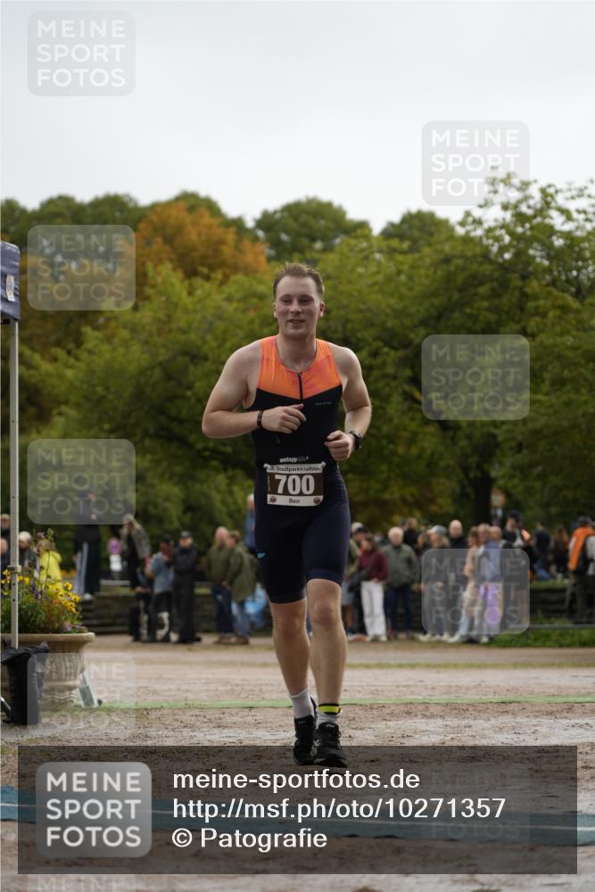 13.09.2026 - Stadtparktriathlon Patografie http://msf.ph/oto/10271357 13.09.2026 12:24:28 Ziel 700, 818 meine-sportfotos.de