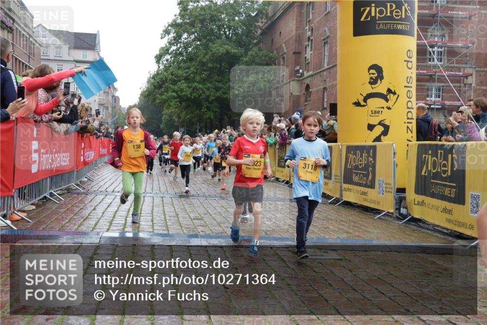 13.09.2026 - Kiel Lauf Yannick Fuchs http://msf.ph/oto/10271364 13.09.2026 08:34:14 Ziel 657, 1103, 1924, 2140, 2769, 4417, 4796, 4839, 5099, 5324, 6453, 7135, 7567, 8179, 8478, 9211, 9945, 10121, 10713, 10815, 11365, 11572, 12236, 12525, 743, 1058, 1295, 1711, 2477, 2851, 3220, 4080, 4146, 4839, 6351, 7041, 8602, 8654, 8840, 9418, 9670, 10172, 11008, 11226, 11404, 11664, 126, 138, 720, 1623, 1624, 2612, 2740, 3023, 3118, 3277, 3380, 4016, 4584, 6111, 7042, 8226, 8333, 8930, 9047, 10158, 10446, 12100, 6698, 7959 meine-sportfotos.de