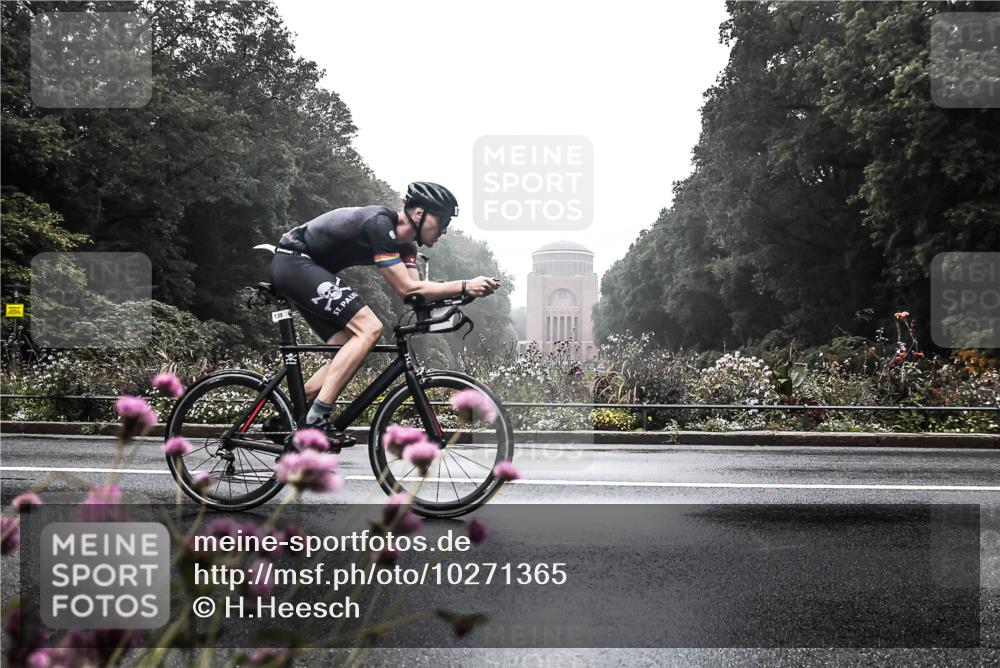 13.09.2026 - Stadtparktriathlon H.Heesch http://msf.ph/oto/10271365 13.09.2026 08:58:25 Radfahren 4, 12, 26, 87, 139 meine-sportfotos.de