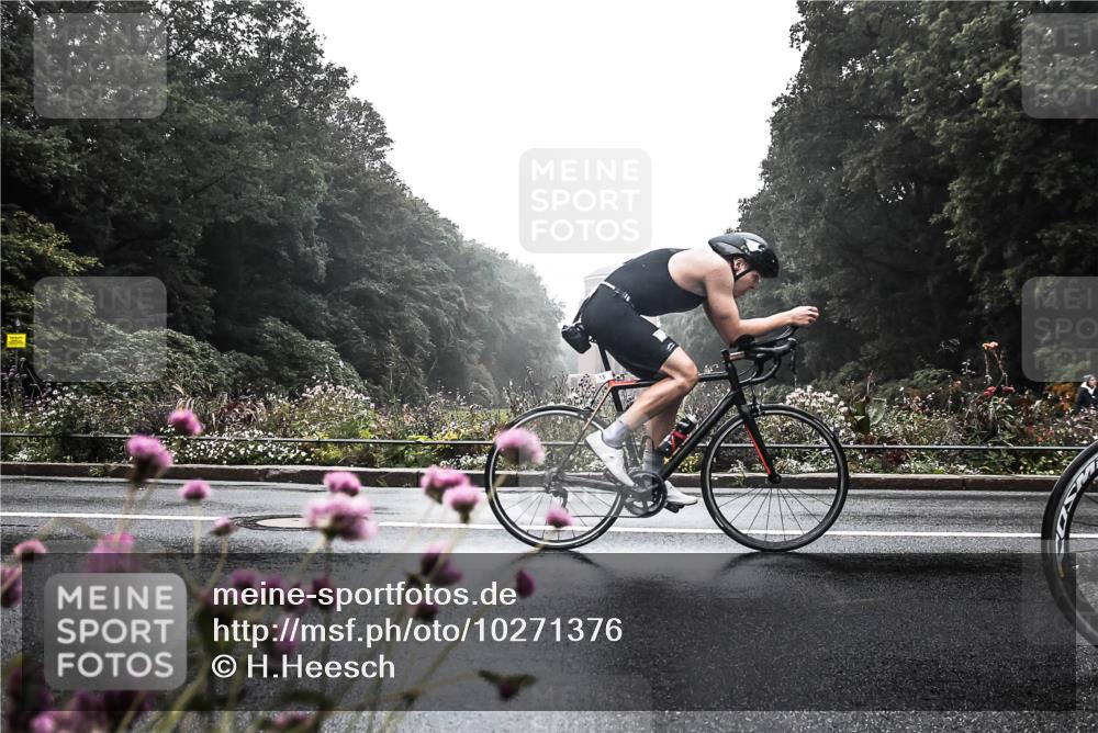 13.09.2026 - Stadtparktriathlon H.Heesch http://msf.ph/oto/10271376 13.09.2026 08:58:31 Radfahren 12, 15, 38, 107, 115 meine-sportfotos.de