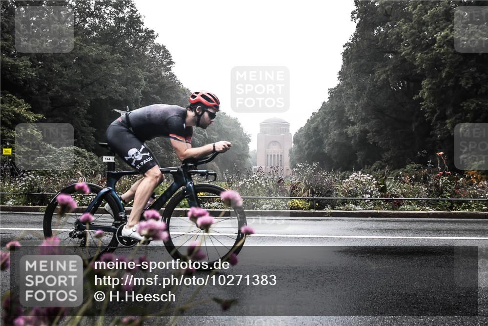 13.09.2026 - Stadtparktriathlon H.Heesch http://msf.ph/oto/10271383 13.09.2026 08:58:37 Radfahren 144 meine-sportfotos.de