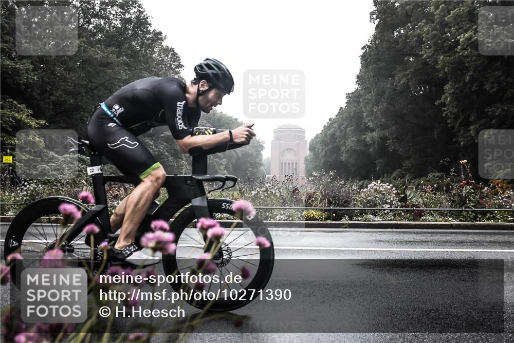 13.09.2026 - Stadtparktriathlon H.Heesch http://msf.ph/oto/10271390 13.09.2026 08:58:47 Radfahren 5, 22, 121 meine-sportfotos.de