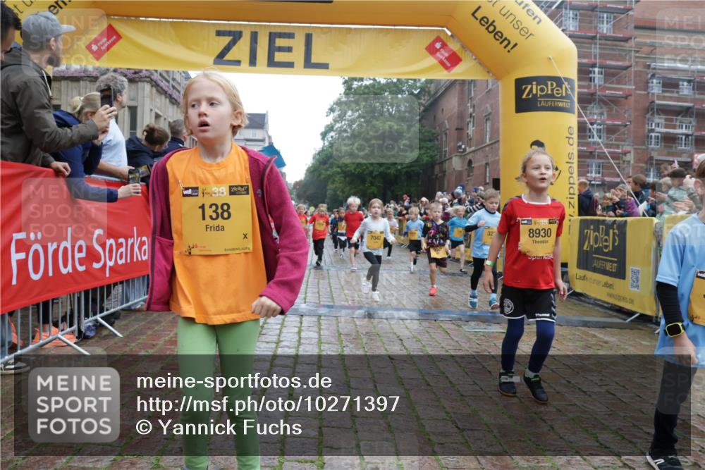 13.09.2026 - Kiel Lauf Yannick Fuchs http://msf.ph/oto/10271397 13.09.2026 08:34:16 Ziel 657, 720, 1103, 2140, 2740, 2769, 4016, 4417, 4796, 5099, 5324, 6453, 7135, 7567, 8179, 8333, 8478, 9211, 9945, 10121, 10713, 10815, 11365, 11572, 12100, 12236, 12525, 743, 1058, 1295, 1711, 1924, 2477, 2851, 3220, 4080, 4146, 4839, 6351, 7041, 7567, 8179, 8602, 8654, 8840, 9418, 9670, 10172, 11008, 11226, 11404, 11664, 126, 138, 1623, 1624, 2612, 3023, 3058, 3118, 3277, 3380, 4584, 5897, 6111, 7042, 8226, 8930, 9047, 10158, 10446 meine-sportfotos.de