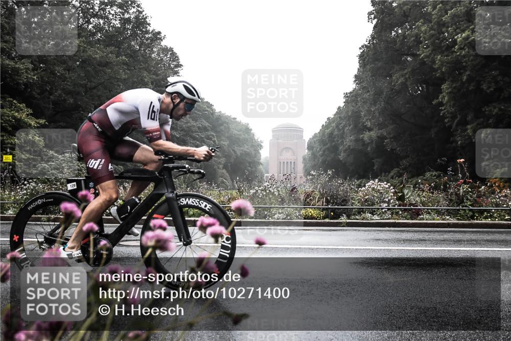 13.09.2026 - Stadtparktriathlon H.Heesch http://msf.ph/oto/10271400 13.09.2026 08:59:01 Radfahren 129, 131, 138 meine-sportfotos.de