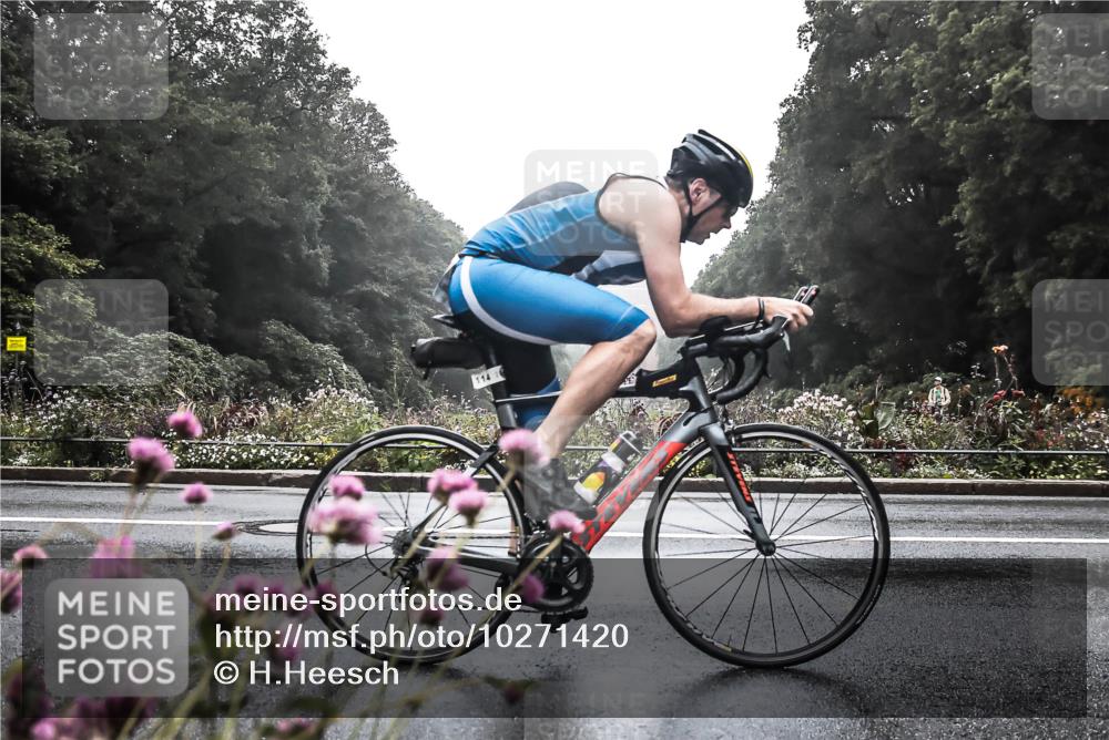 13.09.2026 - Stadtparktriathlon H.Heesch http://msf.ph/oto/10271420 13.09.2026 08:59:18 Radfahren 76, 92, 114 meine-sportfotos.de