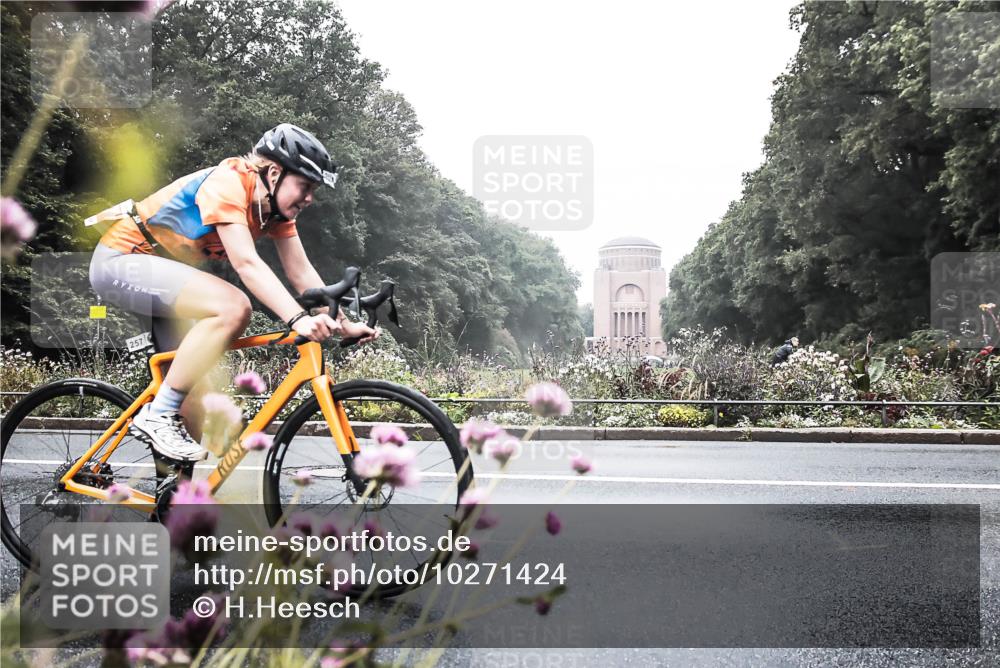 13.09.2026 - Stadtparktriathlon H.Heesch http://msf.ph/oto/10271424 13.09.2026 10:25:58 Radfahren 257 meine-sportfotos.de