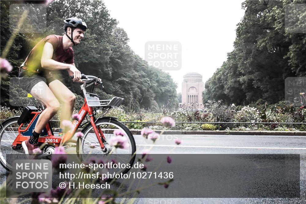 13.09.2026 - Stadtparktriathlon H.Heesch http://msf.ph/oto/10271436 13.09.2026 10:26:07 Radfahren 228 meine-sportfotos.de