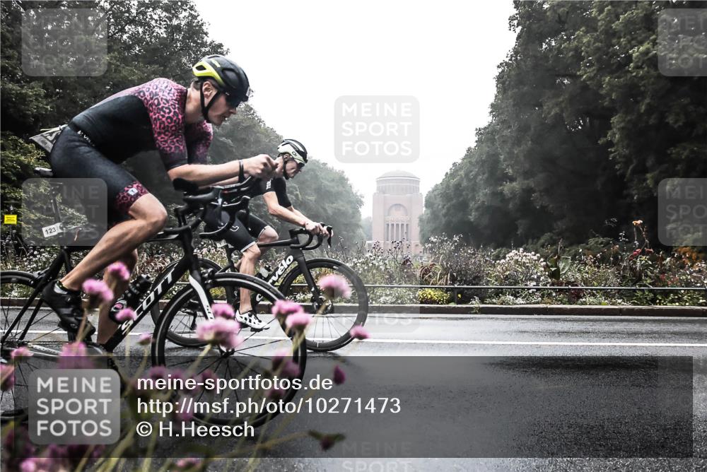 13.09.2026 - Stadtparktriathlon H.Heesch http://msf.ph/oto/10271473 13.09.2026 08:59:52 Radfahren 1, 17, 112, 123 meine-sportfotos.de