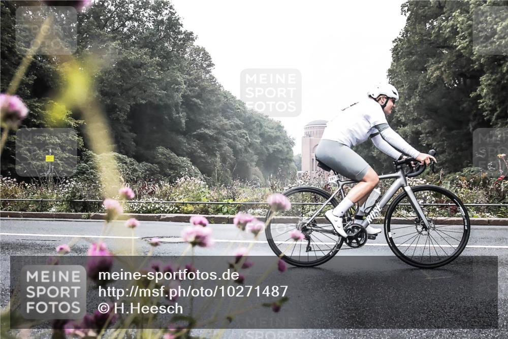 13.09.2026 - Stadtparktriathlon H.Heesch http://msf.ph/oto/10271487 13.09.2026 10:26:41 Radfahren 221, 225, 251, 269, 292, 345, 463 meine-sportfotos.de