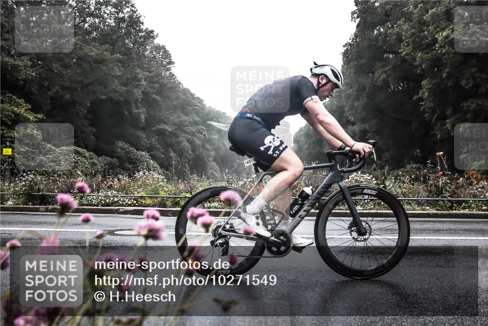 13.09.2026 - Stadtparktriathlon H.Heesch http://msf.ph/oto/10271549 13.09.2026 09:00:33 Radfahren 18, 33, 34, 52, 83, 125, 142, 143 meine-sportfotos.de
