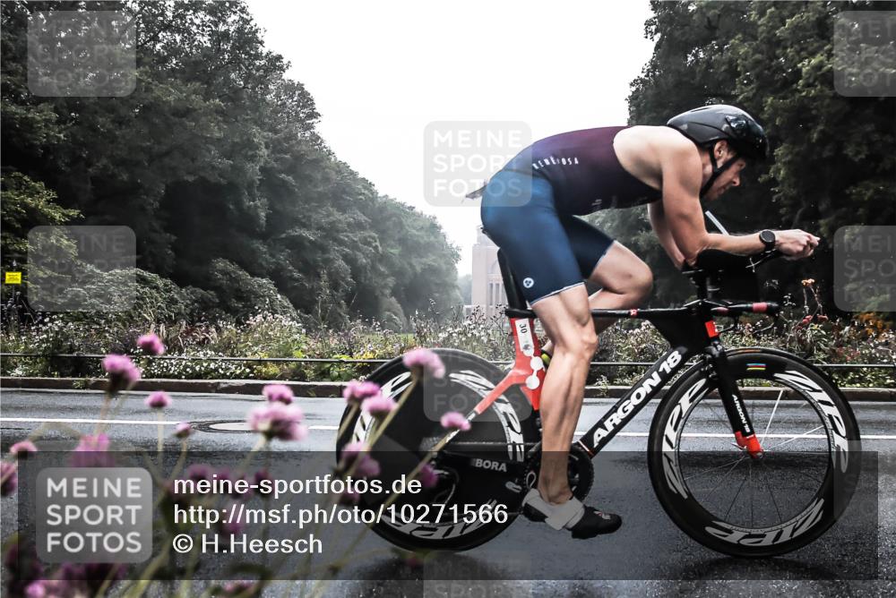 13.09.2026 - Stadtparktriathlon H.Heesch http://msf.ph/oto/10271566 13.09.2026 09:00:50 Radfahren 25, 30 meine-sportfotos.de