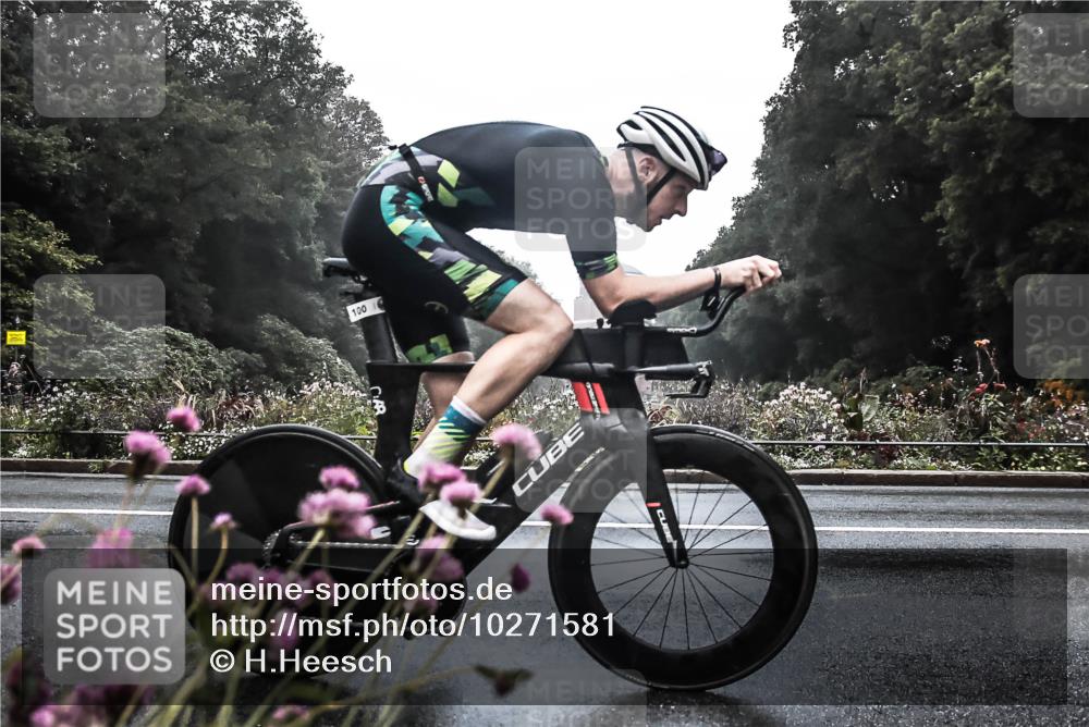 13.09.2026 - Stadtparktriathlon H.Heesch http://msf.ph/oto/10271581 13.09.2026 09:01:15 Radfahren 20, 75, 88, 100, 117 meine-sportfotos.de