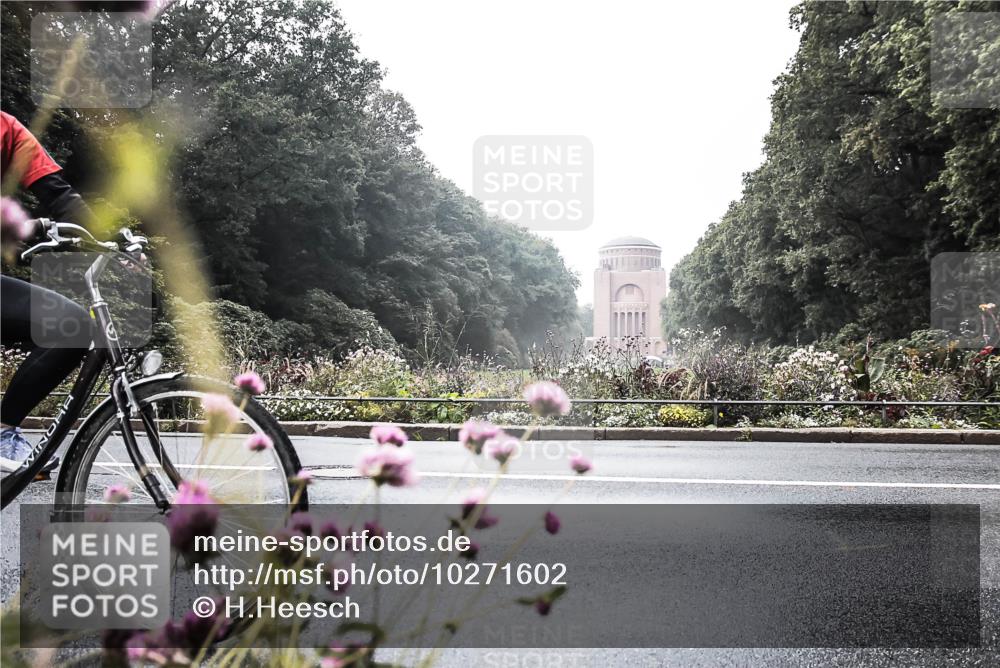 13.09.2026 - Stadtparktriathlon H.Heesch http://msf.ph/oto/10271602 13.09.2026 10:28:19 Radfahren 229, 273, 383, 434, 439 meine-sportfotos.de